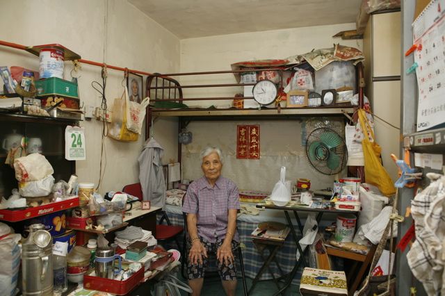 Living on 100 sq feet For Years (100 pics)