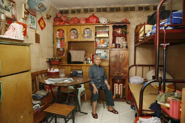 Living on 100 sq feet For Years (100 pics)