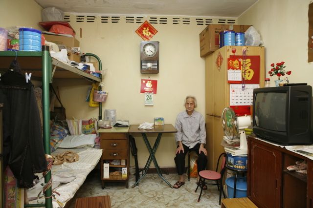 Living on 100 sq feet For Years (100 pics)