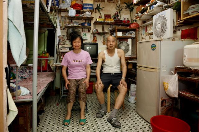 Living on 100 sq feet For Years (100 pics)