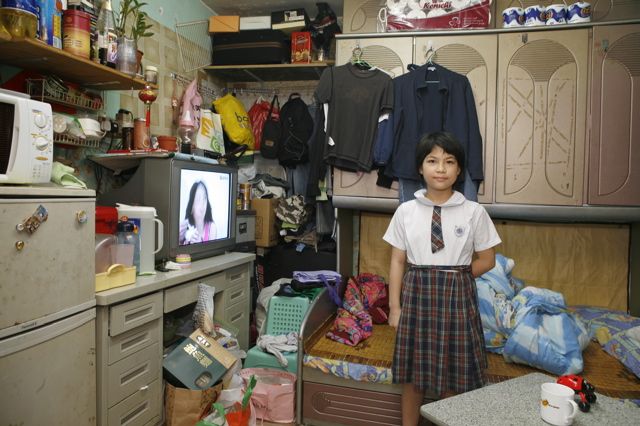 Living on 100 sq feet For Years (100 pics)