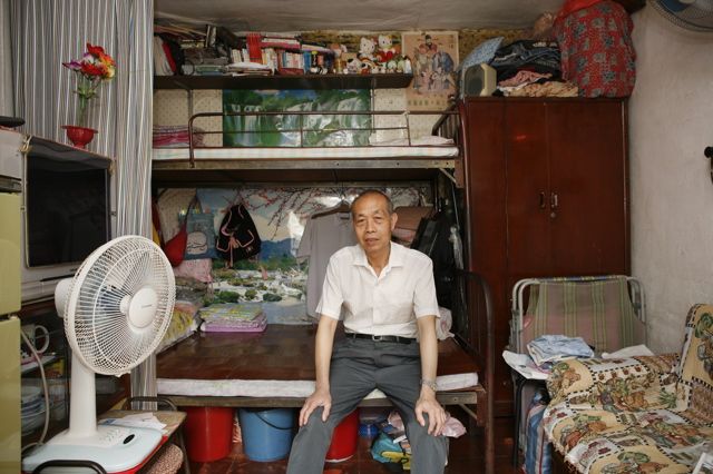 Living on 100 sq feet For Years (100 pics)