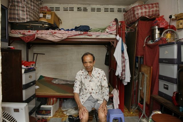 Living on 100 sq feet For Years (100 pics)
