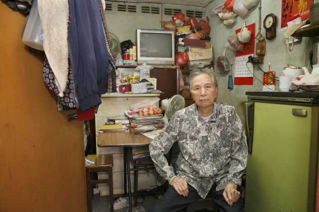 Living on 100 sq feet For Years (100 pics)