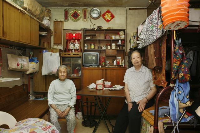 Living on 100 sq feet For Years (100 pics)