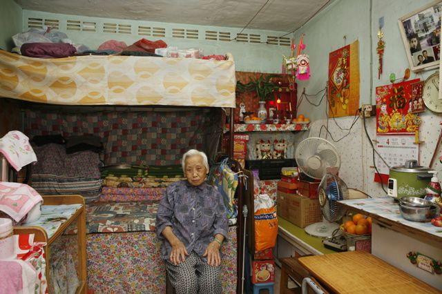 Living on 100 sq feet For Years (100 pics)