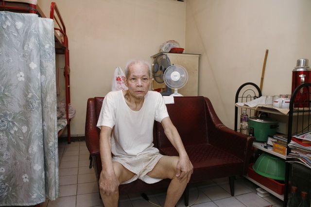 Living on 100 sq feet For Years (100 pics)