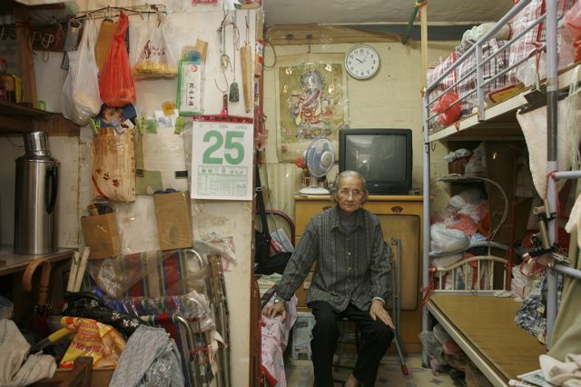 Living on 100 sq feet For Years (100 pics)