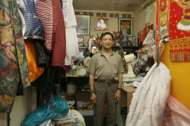 Living on 100 sq feet For Years (100 pics)