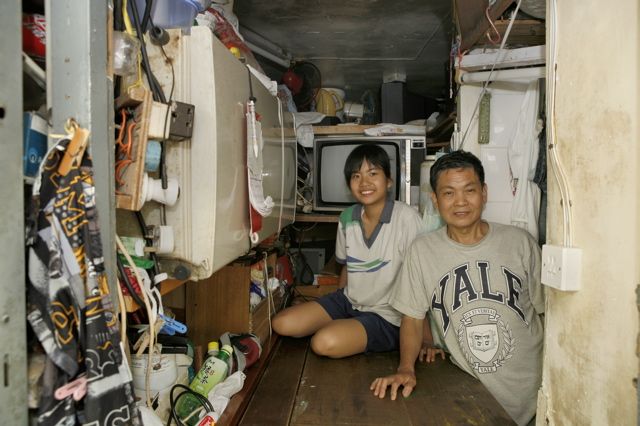 Living on 100 sq feet For Years (100 pics)