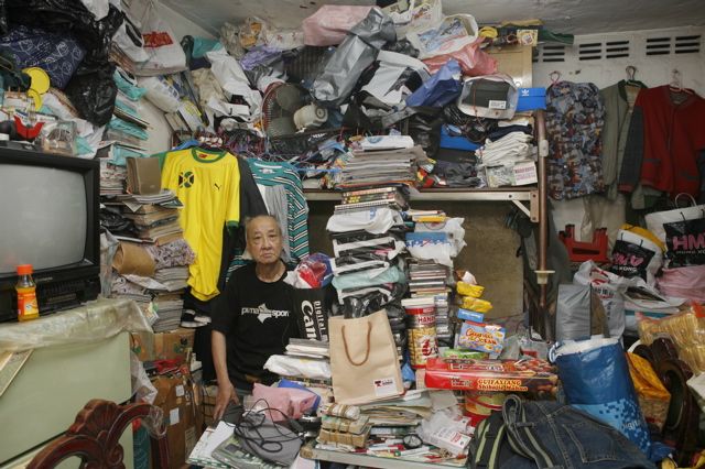 Living on 100 sq feet For Years (100 pics)