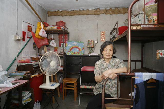 Living on 100 sq feet For Years (100 pics)