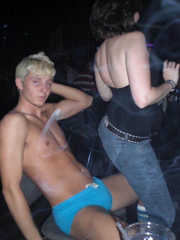 Duckfaces! Why Do People Do That? (100 pics)