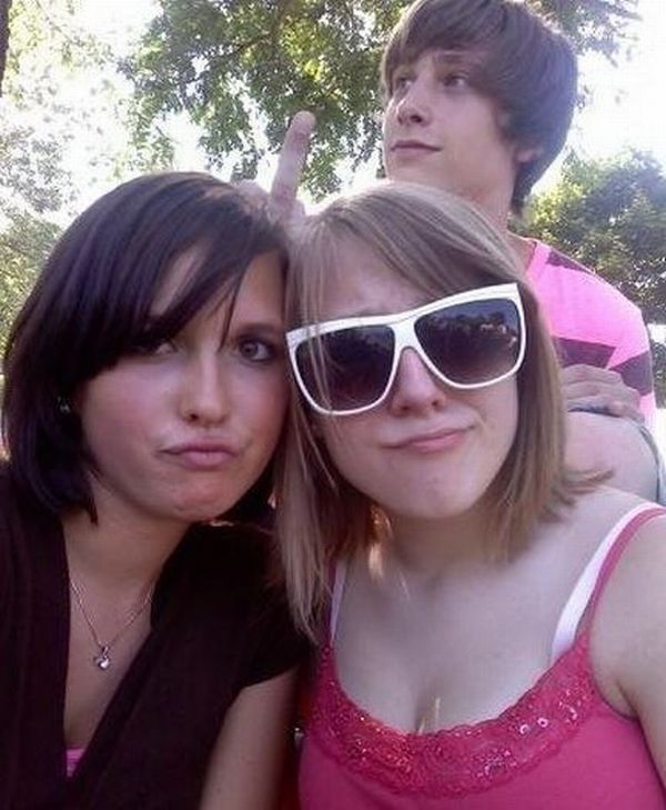 Duckfaces! Why Do People Do That? (100 pics)