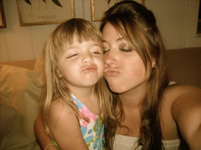 Duckfaces! Why Do People Do That? (100 pics)