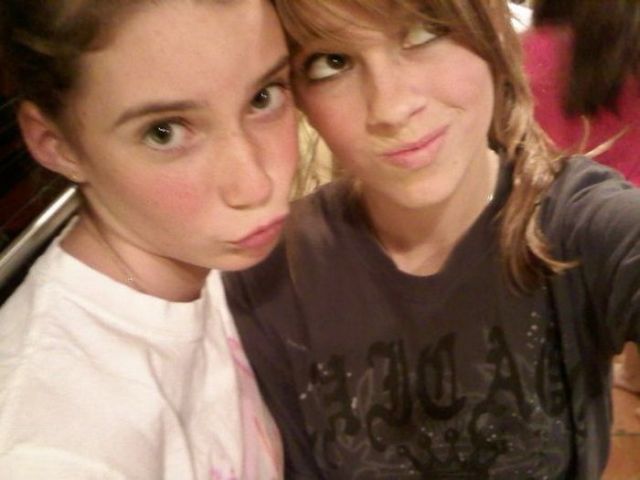Duckfaces! Why Do People Do That? (100 pics)