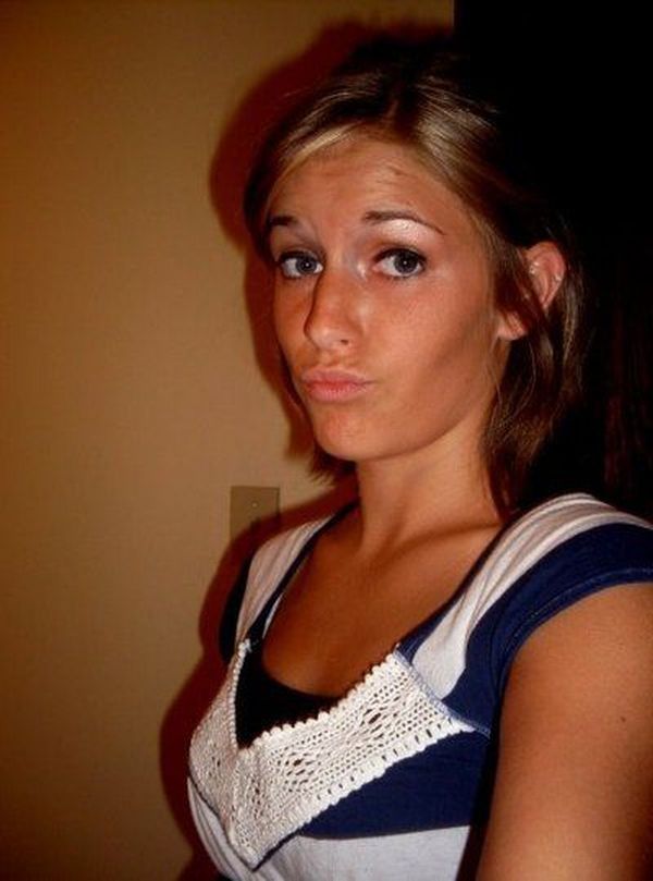 Duckfaces! Why Do People Do That? (100 pics)