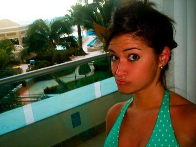 Duckfaces! Why Do People Do That? (100 pics)