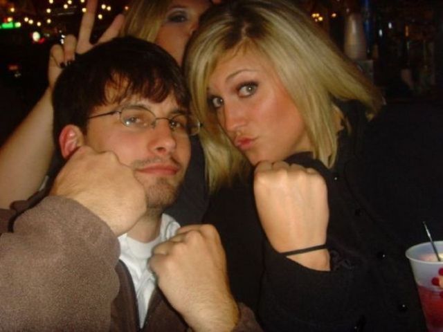 Duckfaces! Why Do People Do That? (100 pics)