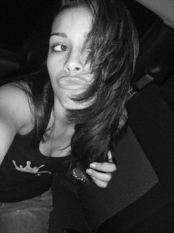 Duckfaces! Why Do People Do That? (100 pics)