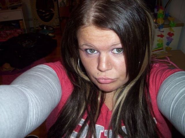 Duckfaces! Why Do People Do That? (100 pics)