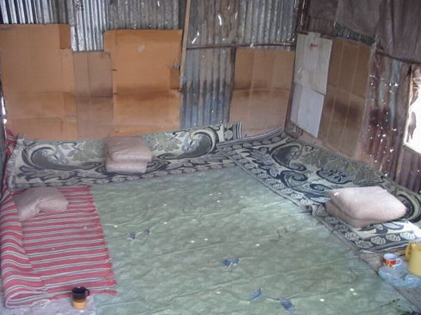 The Other Side of Somali Pirates’ life (16 pics)