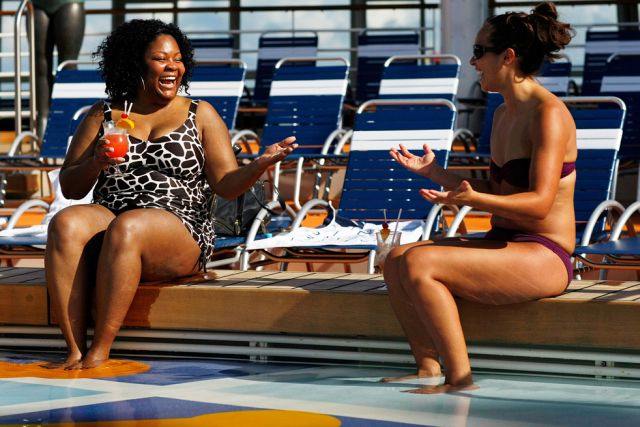 World’s Biggest Cruise Ship Ever (33 pics)