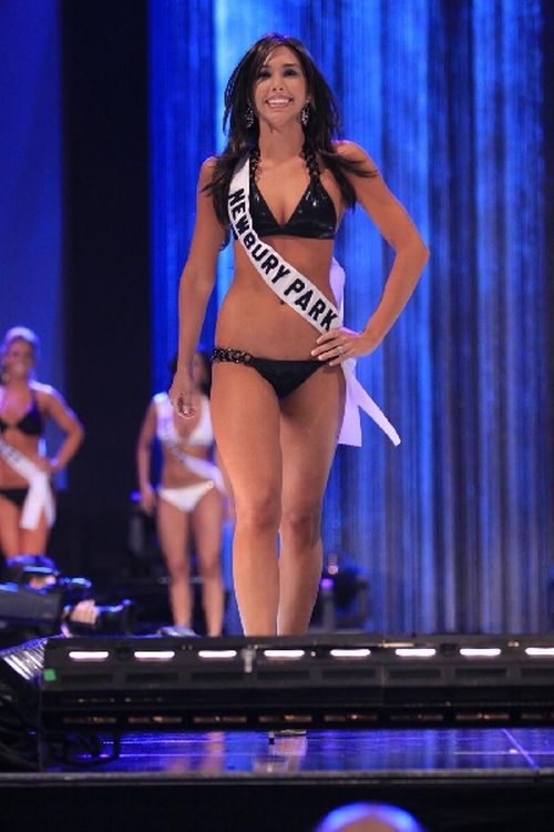 Miss California Bikini Contest (9 pics)