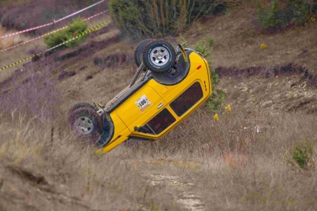 Rally Car Crash (6 pics)