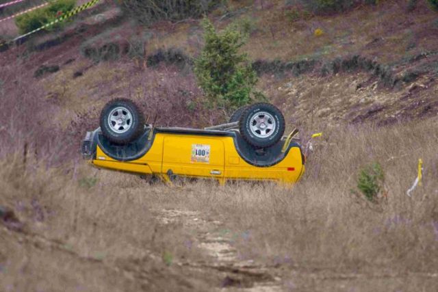 Rally Car Crash (6 pics)
