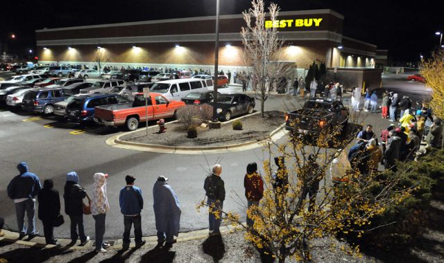 Black Friday Madness (41 pics)