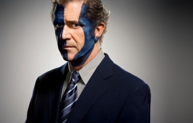 Famous Actors in Their Famous Roles (27 pics)