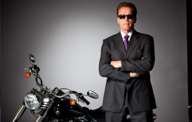 Famous Actors in Their Famous Roles (27 pics)
