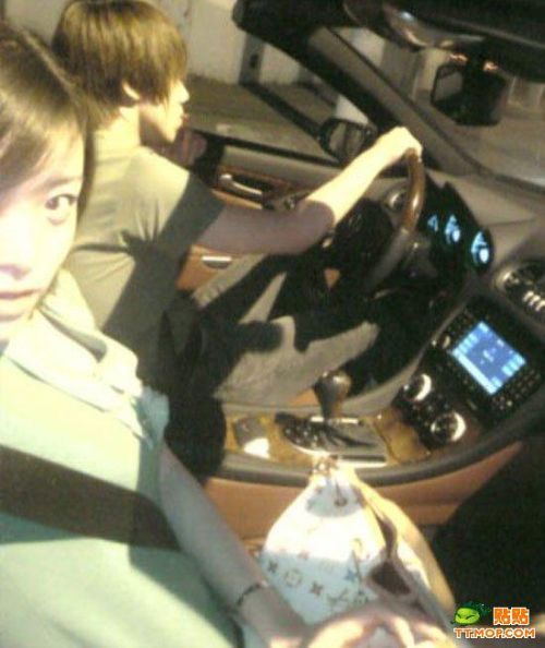 How in China They Take Care of Their Supercars (5 pics)