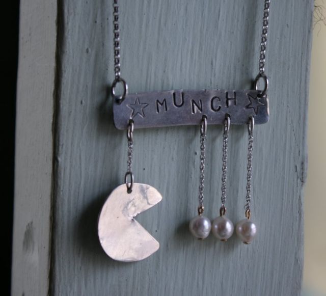 Pac Man Ring-Set and Pendant for the Fans (5 pics)