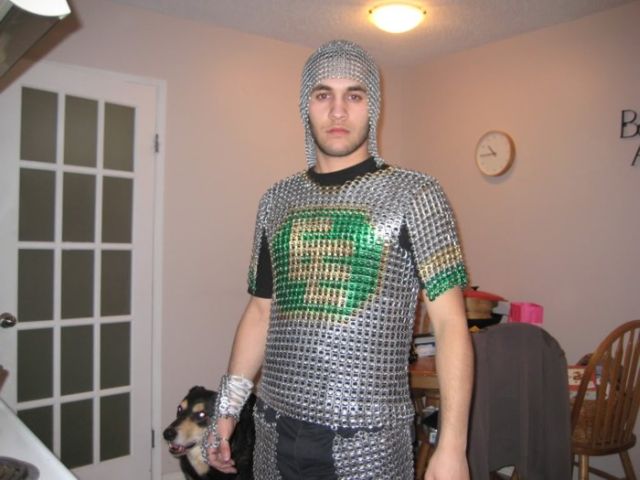 A Chain Mail Made of… (5 pics)