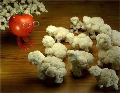 Fun with Fruits, Vegetables, Eggs and Other... (138 pics)