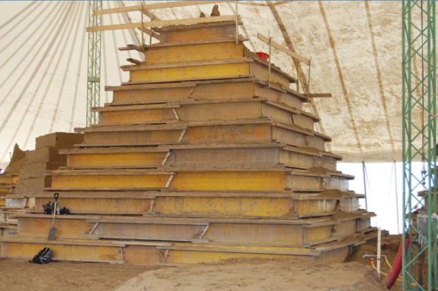 Stunning Sand Sculpture (16 pics)