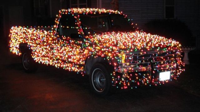 The Christmas Truck (11 pics)