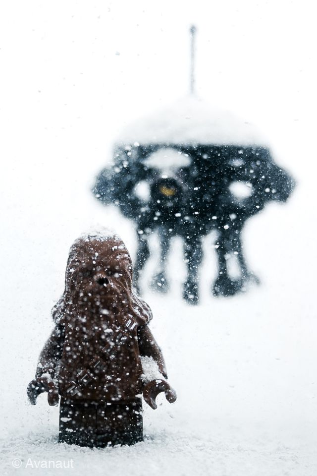 Star Wars Characters on Hoth (10 pics)