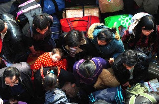 Why It’s Better Not to Celebrate the New Year in China (22 pics)