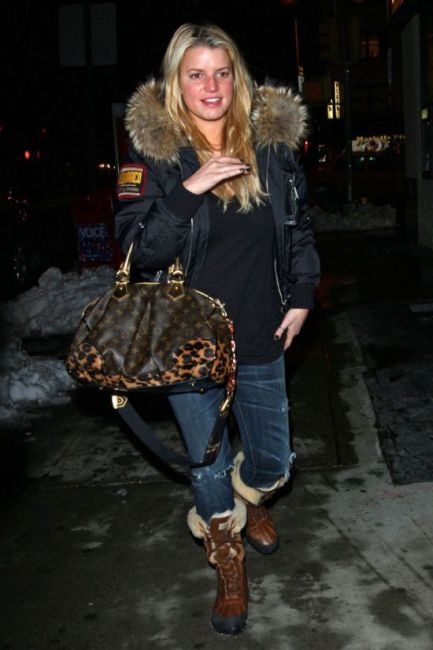 Jessica Simpson without Make-up (9 pics)