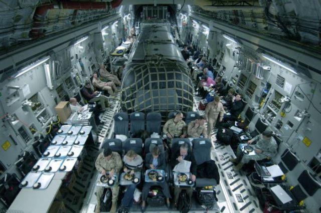 Flying in the C-17 Swank Flying Residence (23 pics)