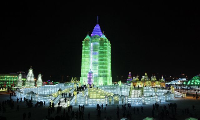Amazing Ice and Snow Sculpture Festival (49 pics)