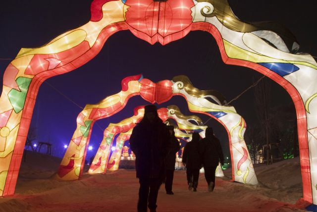 Amazing Ice and Snow Sculpture Festival (49 pics)