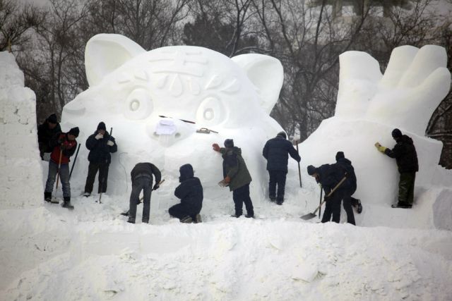 Amazing Ice and Snow Sculpture Festival (49 pics)