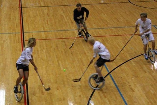 An Alternative Way to Do Sports (10 pics)