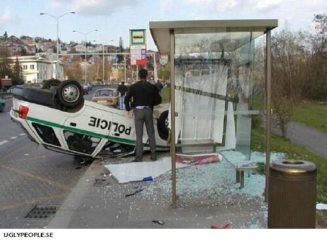 Cops’ Fails (70 pics)