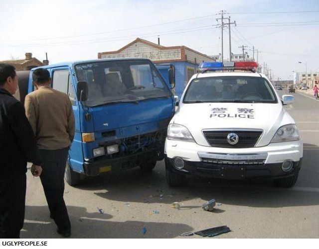 Cops’ Fails (70 pics)
