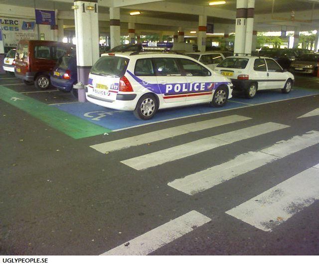 Cops’ Fails (70 pics)